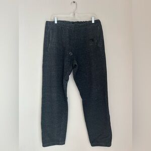 Men’s Roots 🦫 straight leg sweatpants - Size M